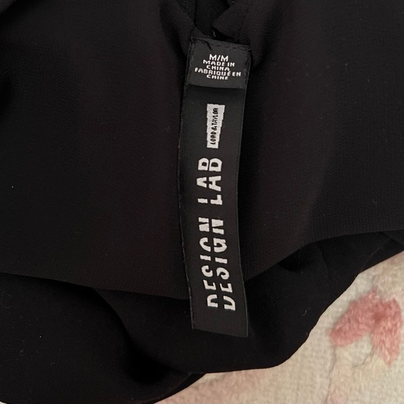 Design Lab Black Bell Sleeve Top With Cross Back - Picture 4 of 8